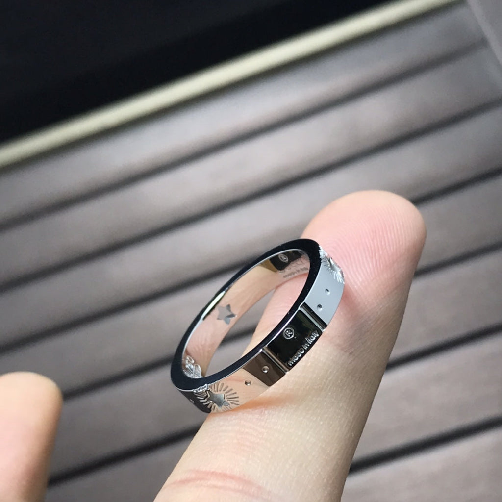 GUCCI ICON RING WITH STAR