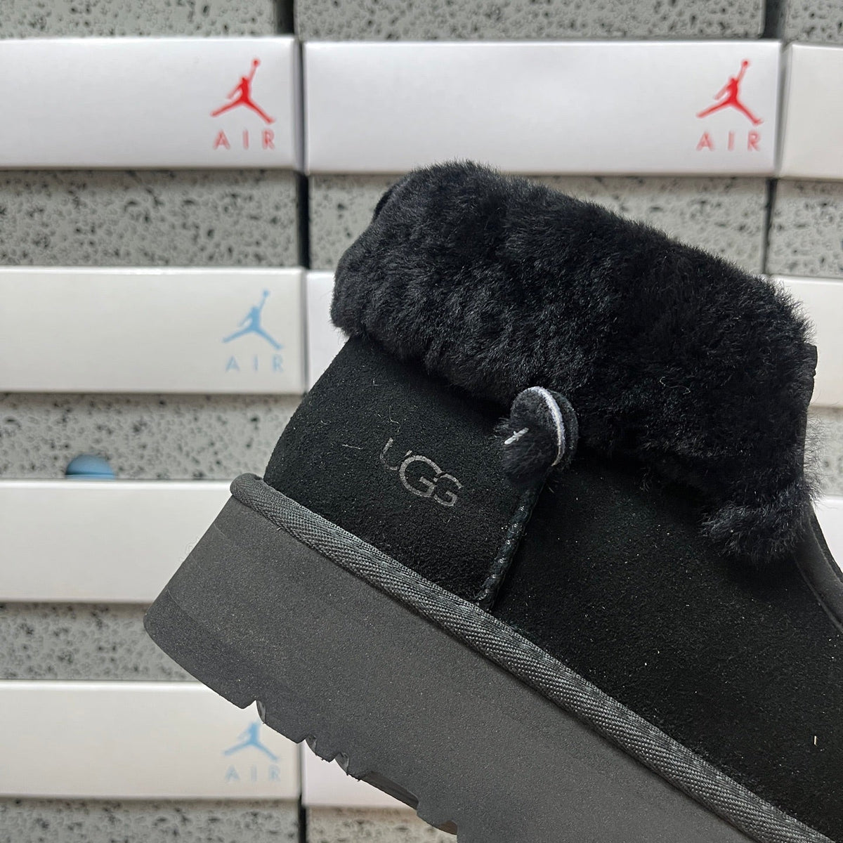 UGG Tazz Platform Women's Slip-On Boot – Suede Moc-Toe Boot with Tonal Black Shearling Cuff, Shearling Lining & Chunky SugrSole Platform in Black