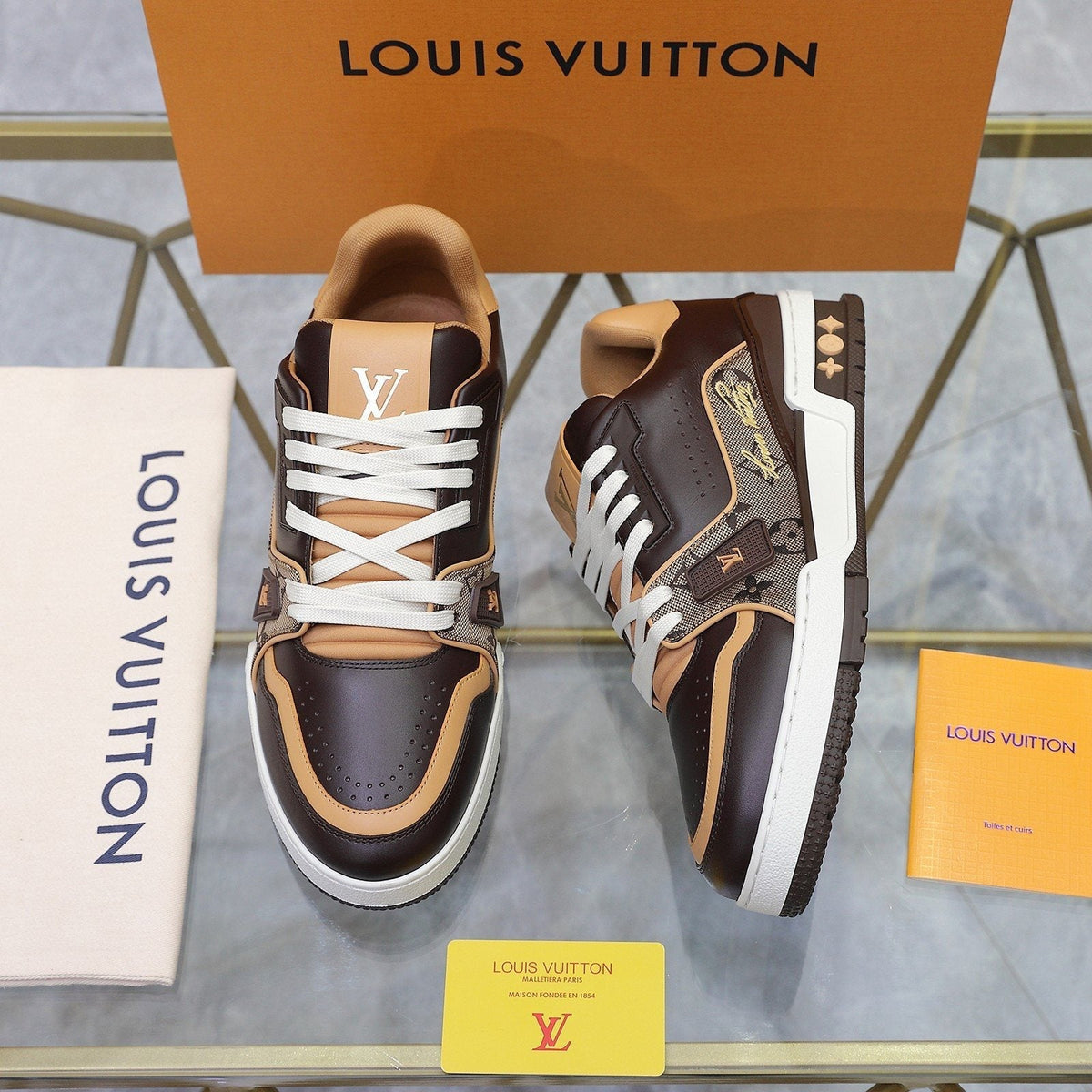 Louis Vuitton Low-Top Sneakers - Padded Collar