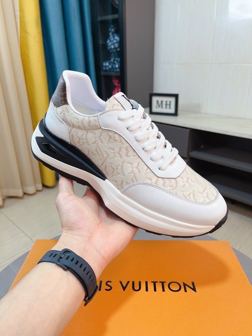 Louis Vuitton Patterned Low-Top Sneakers